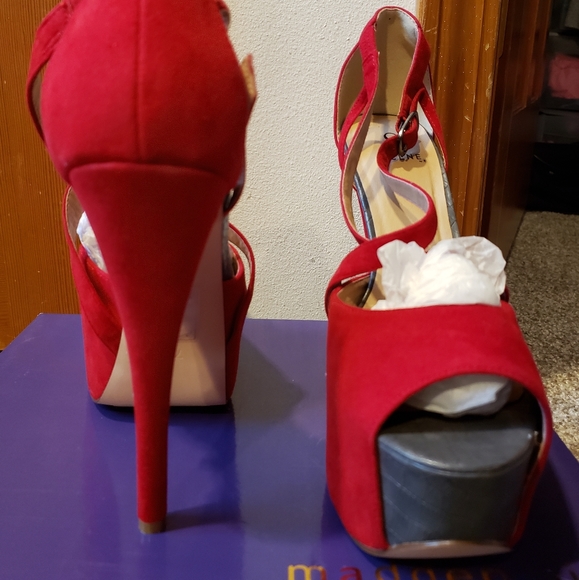 Shoes - Picture 2 of 3